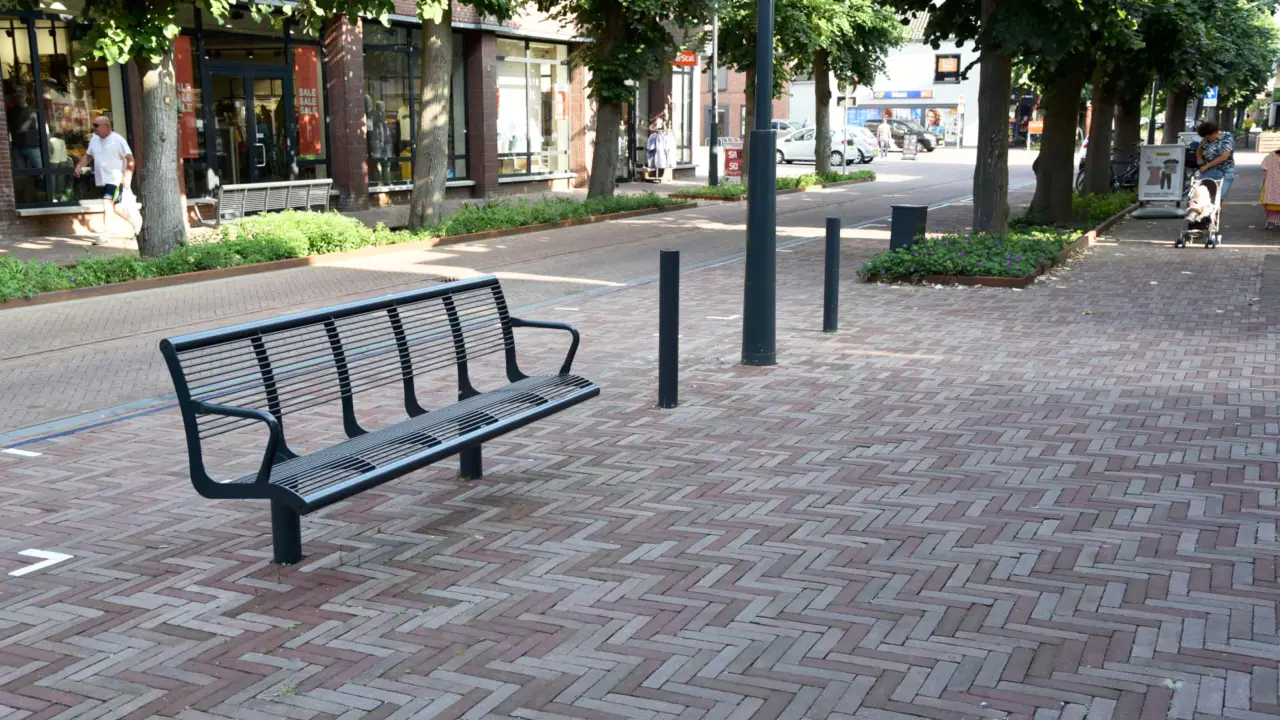 Centrumplan Made Straatmeubilair Grijsen Park Straatdesign Cruzado buitenbank 2