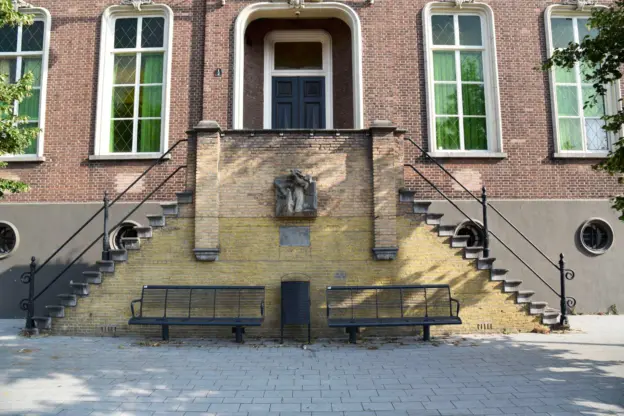 Centrumplan Made Straatmeubilair Grijsen Park Straatdesign Cruzado buitenbank