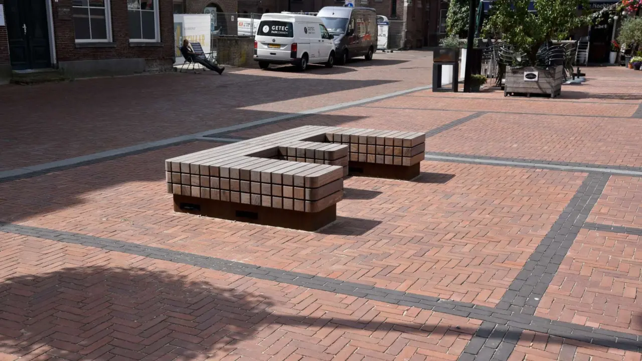 Meppel Groenmarkt Letterbanken 1