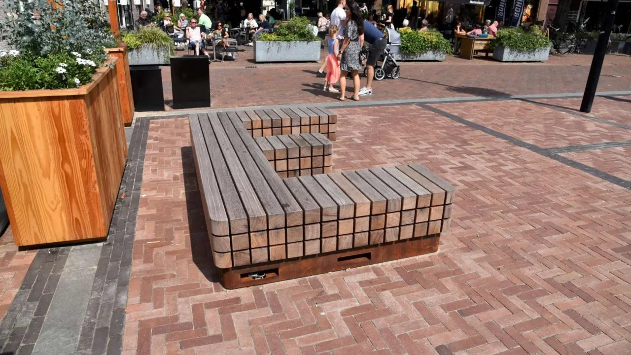 Meppel Groenmarkt Letterbanken 5