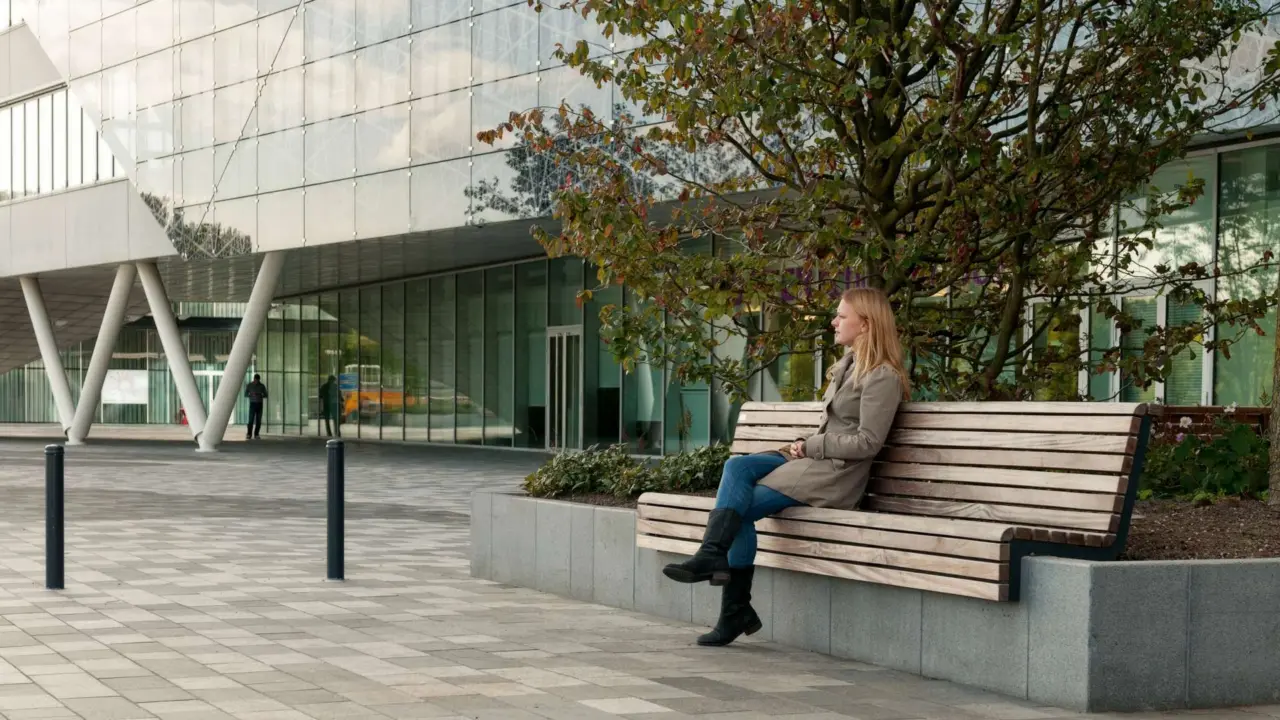 Parkbänke maßgefertigt Stadtzentrum Nieuwegein