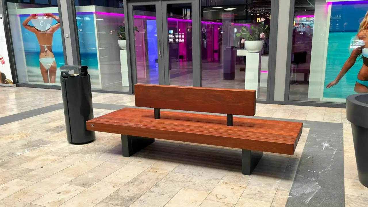 Nijmegen Winkelcentrum Dukenburg Plane Dubbelzits met rugleuning Constructo afvalbak