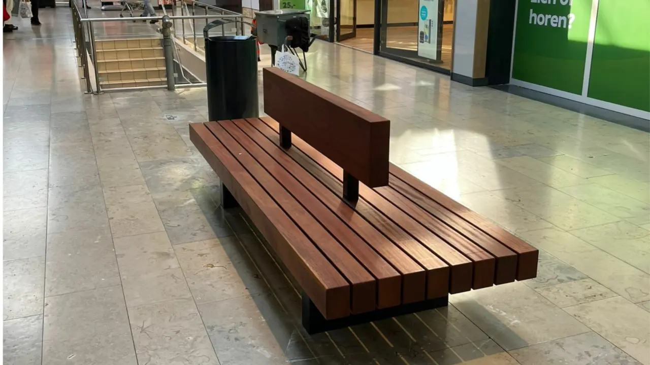 Nijmegen Winkelcentrum Dukenburg Plane Dubbelzits met rugleuning