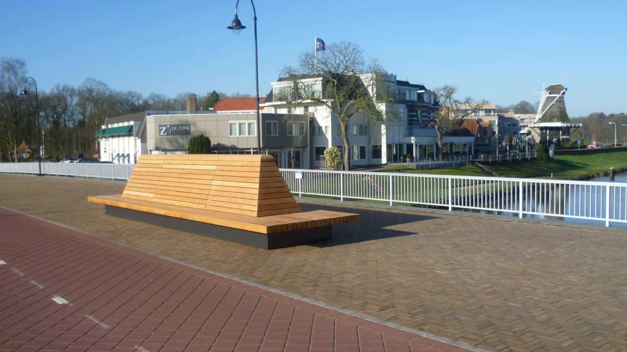 Ommen Stationsweg Tail 3