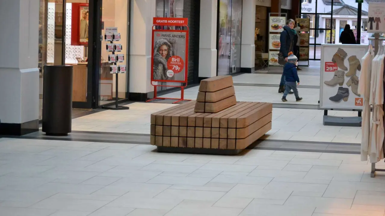 Oosterhout Winkelcentrum Arendshof Plane Solid Solid Plantenbak 2