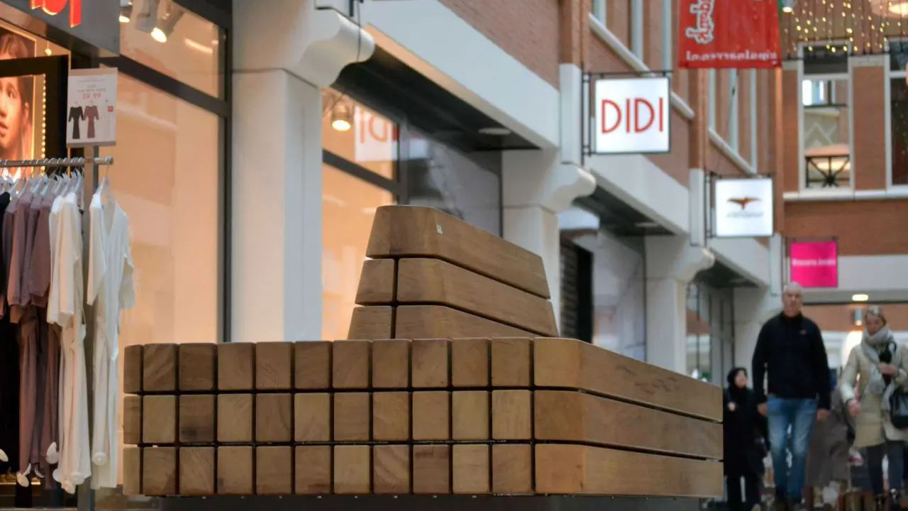 Oosterhout Winkelcentrum Arendshof Plane Solid Solid Plantenbak 1