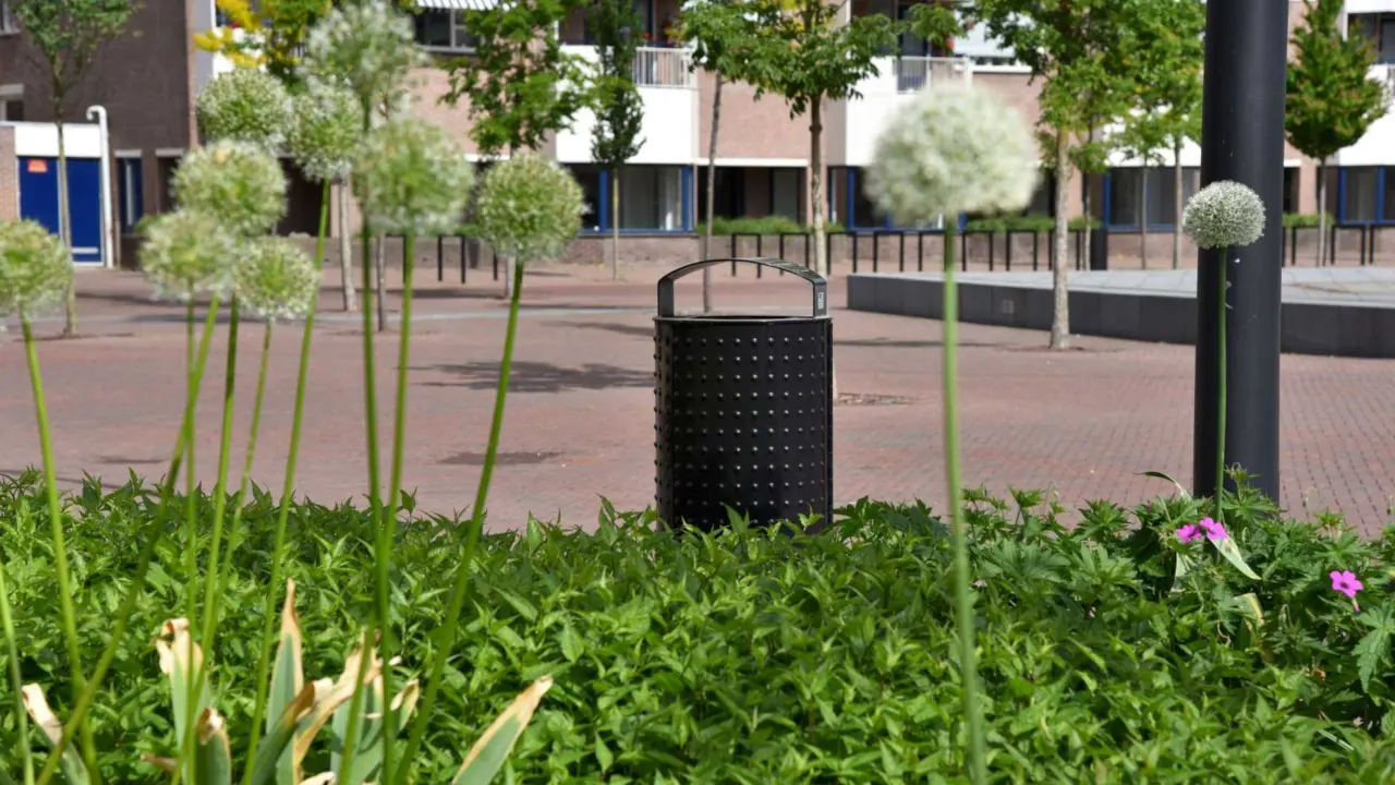 Papendrecht market square Plane Constructo 70 5