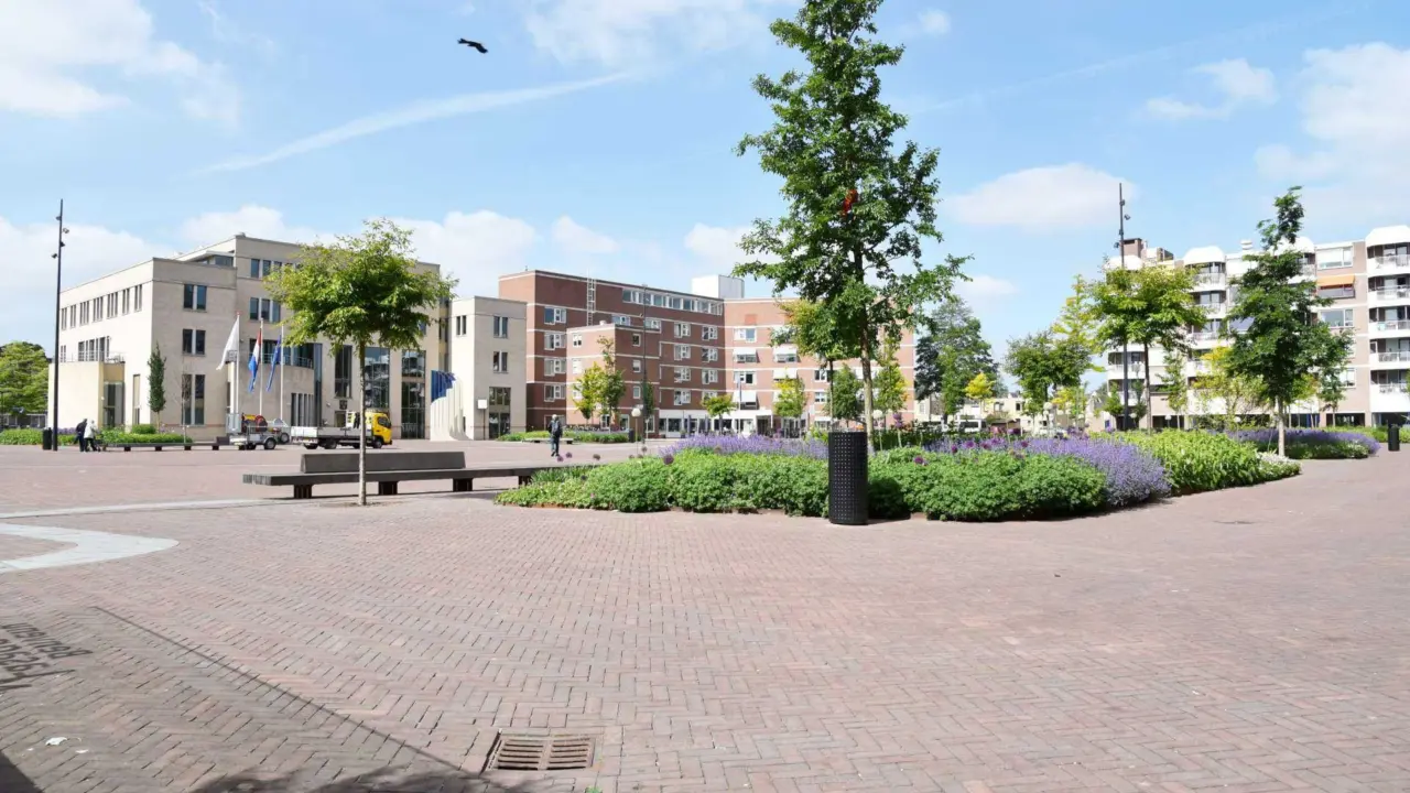 Papendrecht market square Plane Constructo 70 6