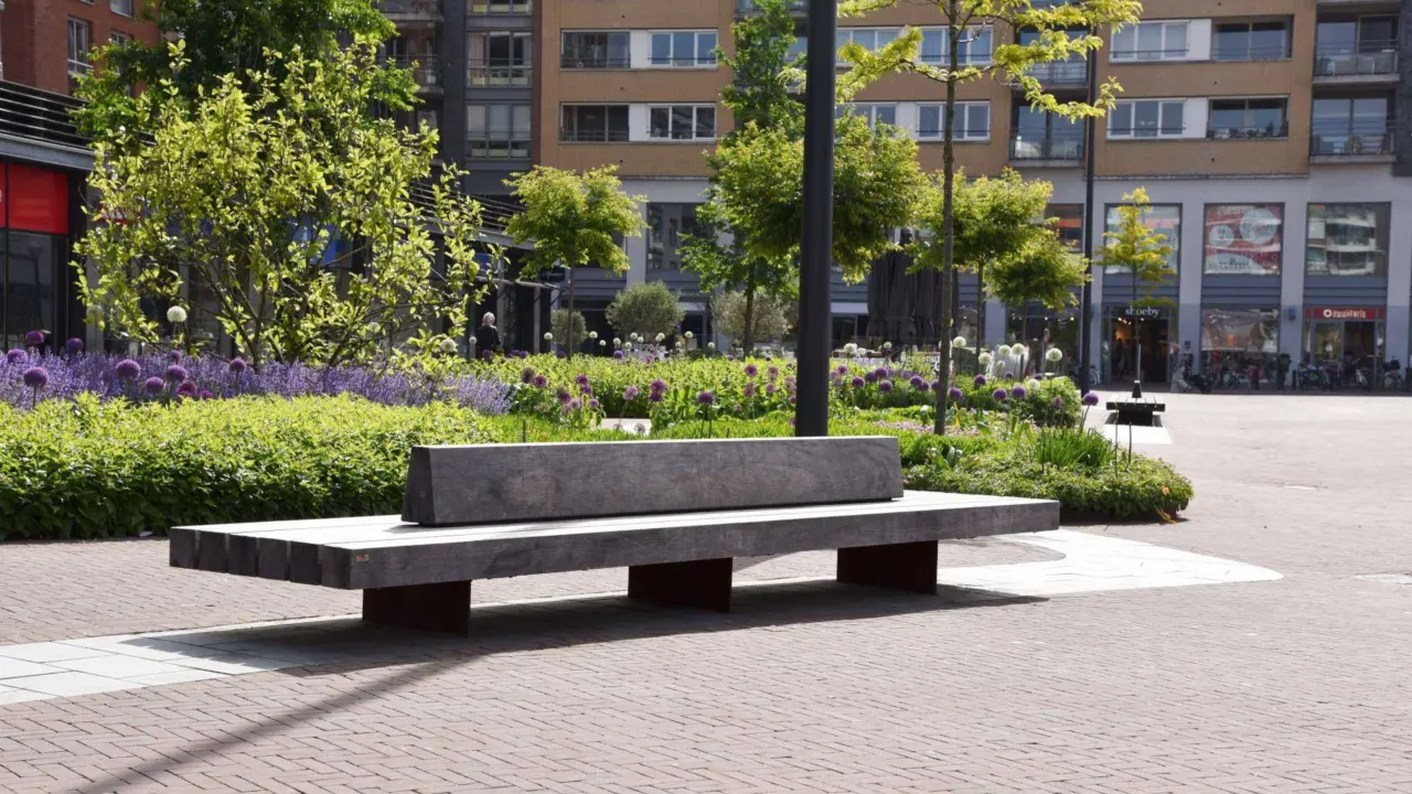 Papendrecht market square Plane Constructo 70 8