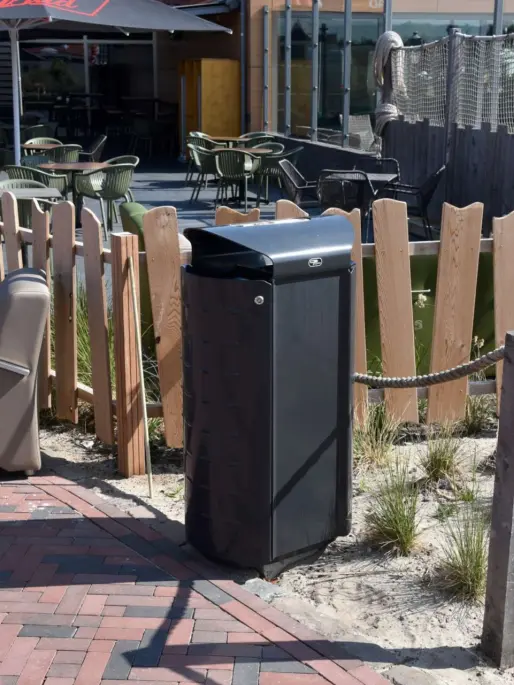 Abfallbehälter Constructo 202 Campingplatz Renesse