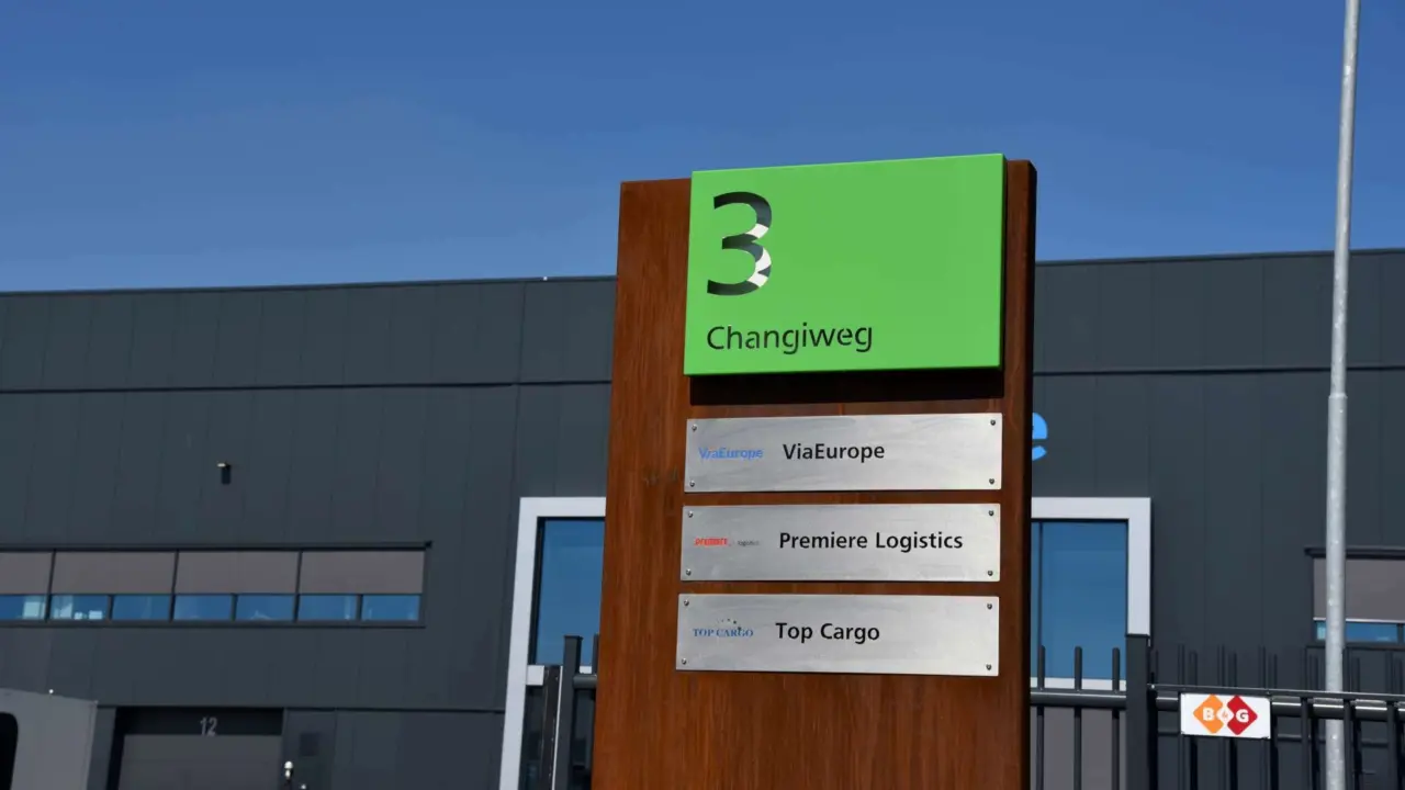 Schiphol Schiphol Logistics Park Informatiezuil 3