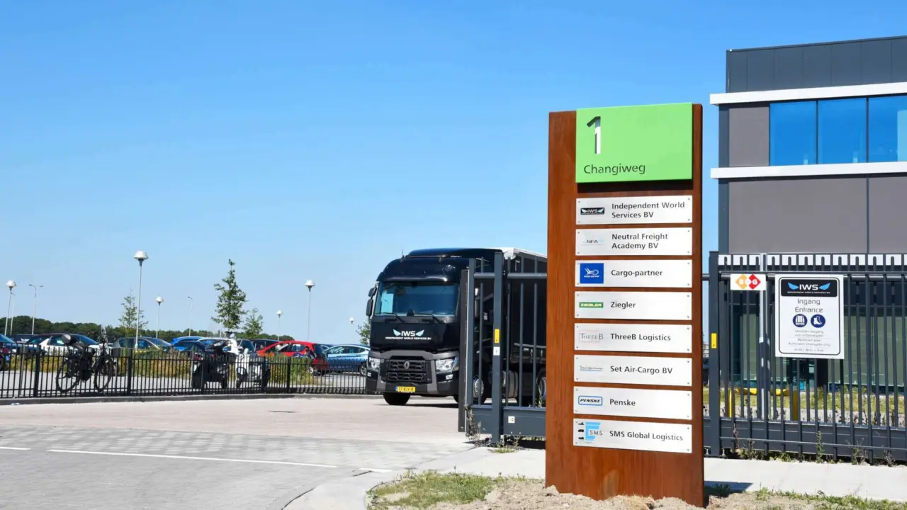 Schiphol Schiphol Logistics Park Informatiezuil 4