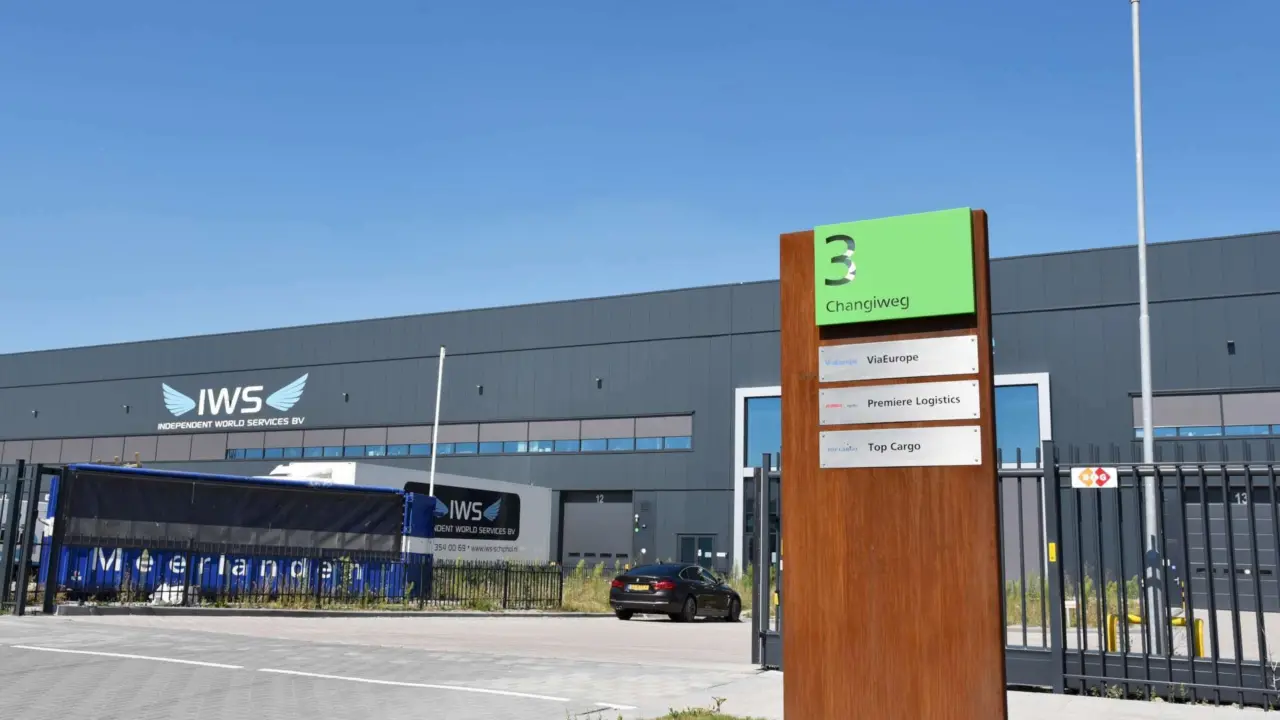 Schiphol Schiphol Logistics Park Informatiezuil 2