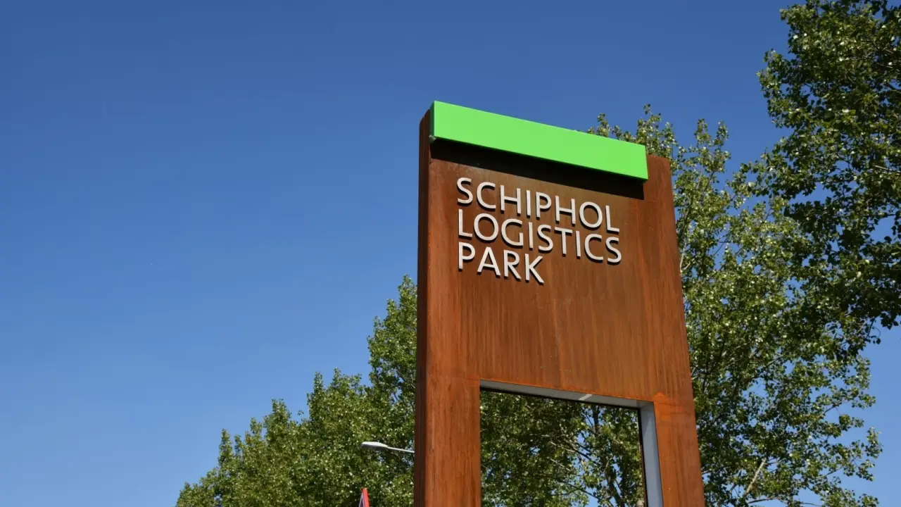 Schiphol Schiphol Logistics Park Informatiezuil 8 1618x1080