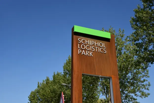 Schiphol Schiphol Logistics Park Informatiezuil 8 1618x1080