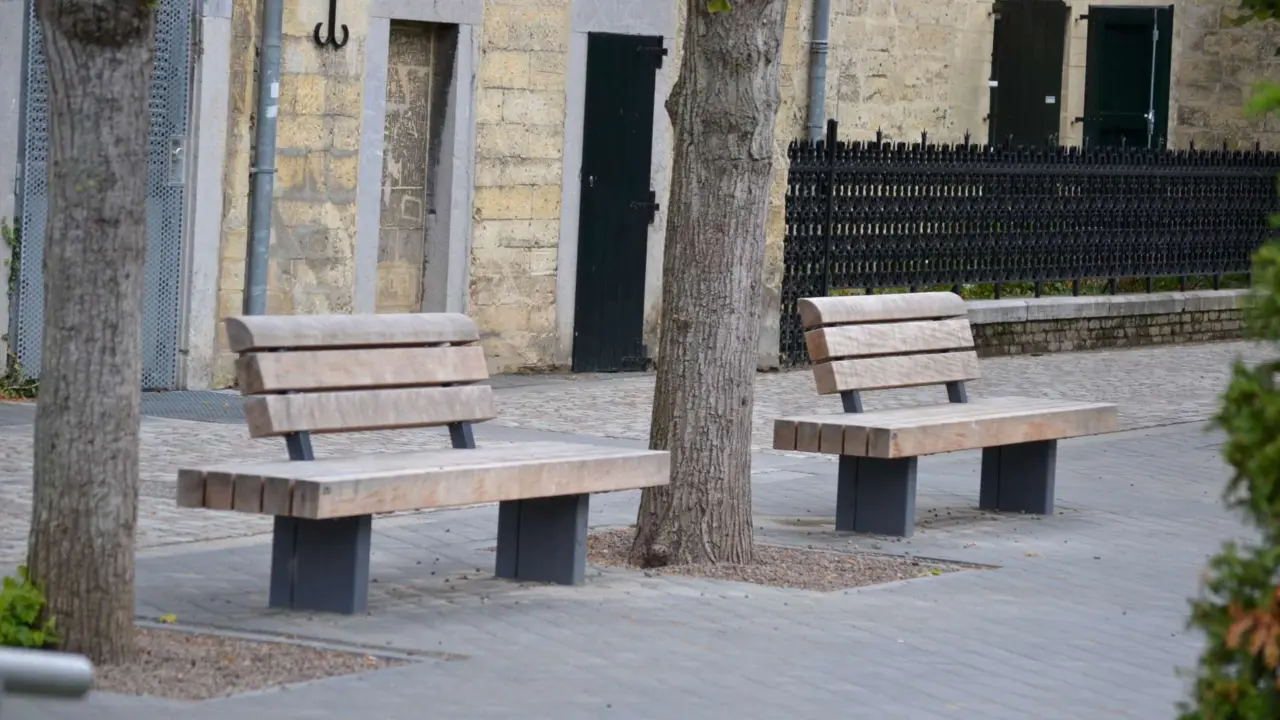 Valkenburg Historisch Centrum Plane Plus enkelzits met rugleuning B 3
