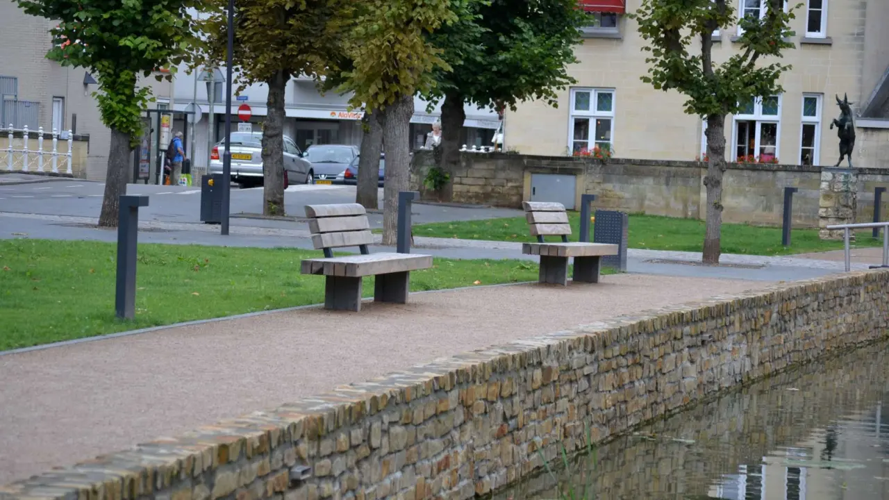 Valkenburg Historisch Centrum Plane Plus enkelzits met rugleuning B 6