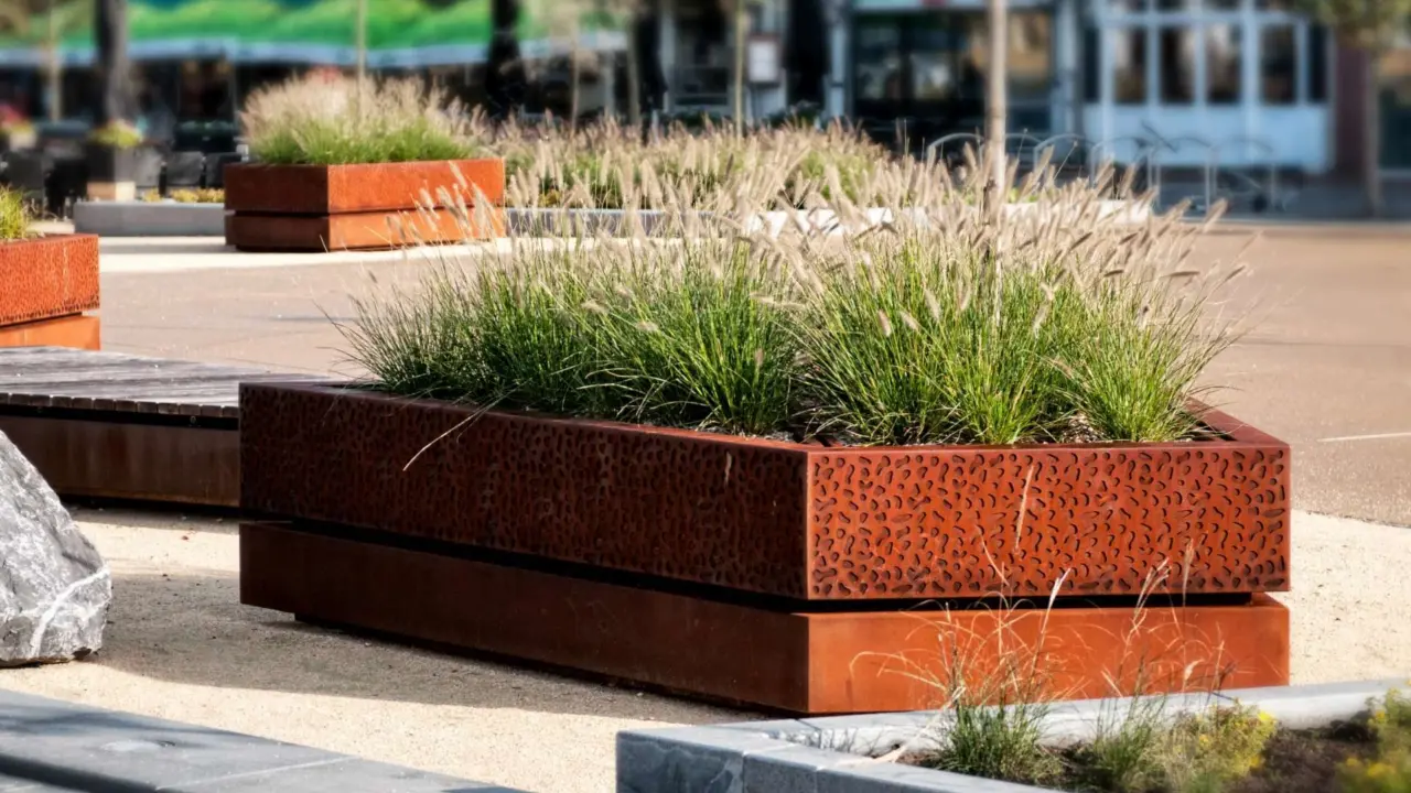 Vlissingen Bellamy Park maatwerk plantenbakken en podiums 7