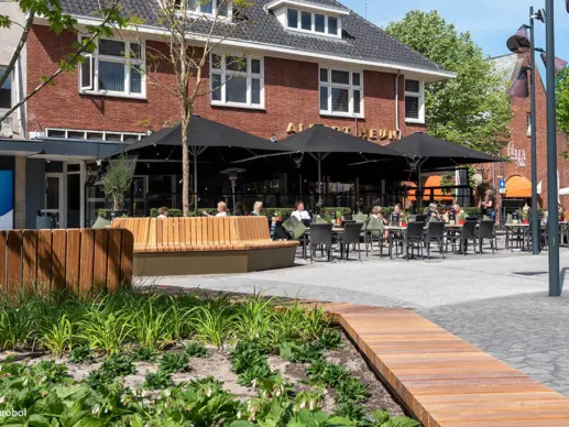 Grijsen Waalwijk Raadhuisplein en Markt