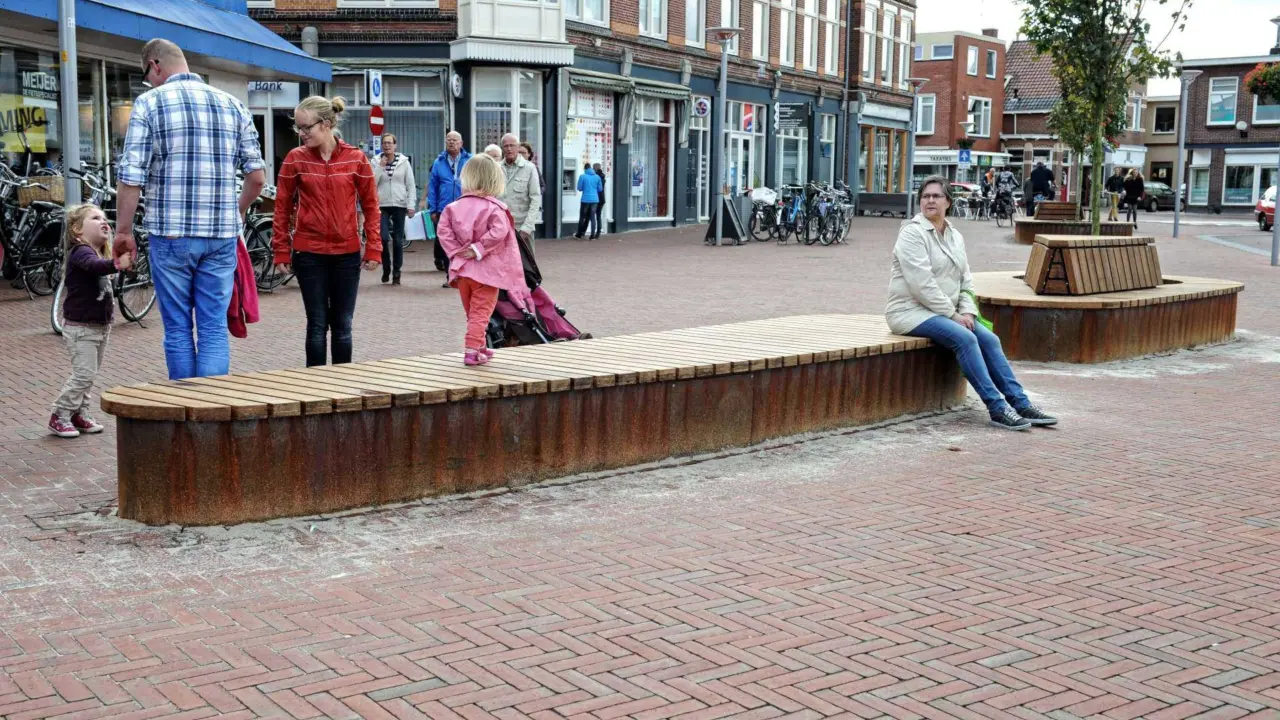 Winschoten Centrumgebied Maatwerk buitenbanken van Cortenstaal 6