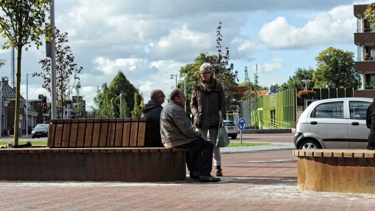 Winschoten Centrumgebied Maatwerk buitenbanken van Cortenstaal 10