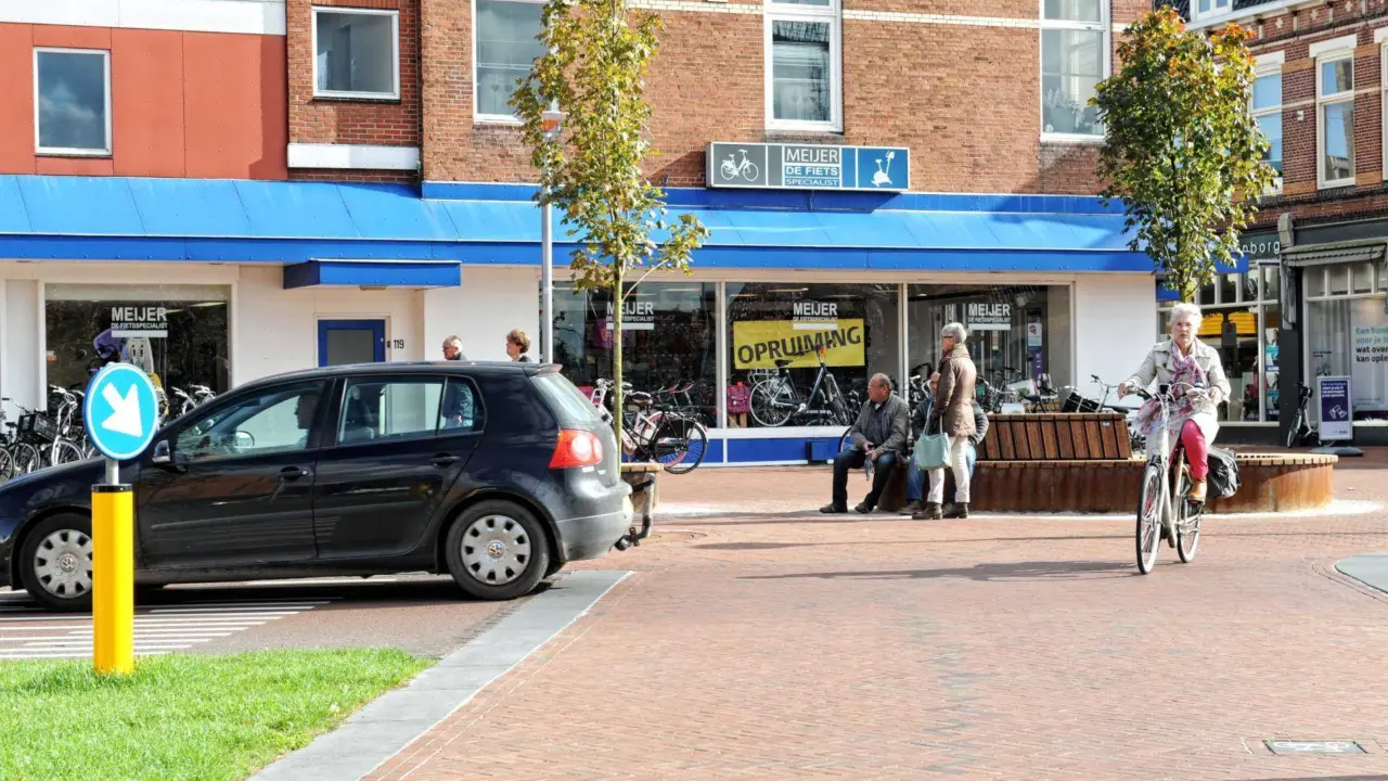 Winschoten Centrumgebied Maatwerk buitenbanken van Cortenstaal 11