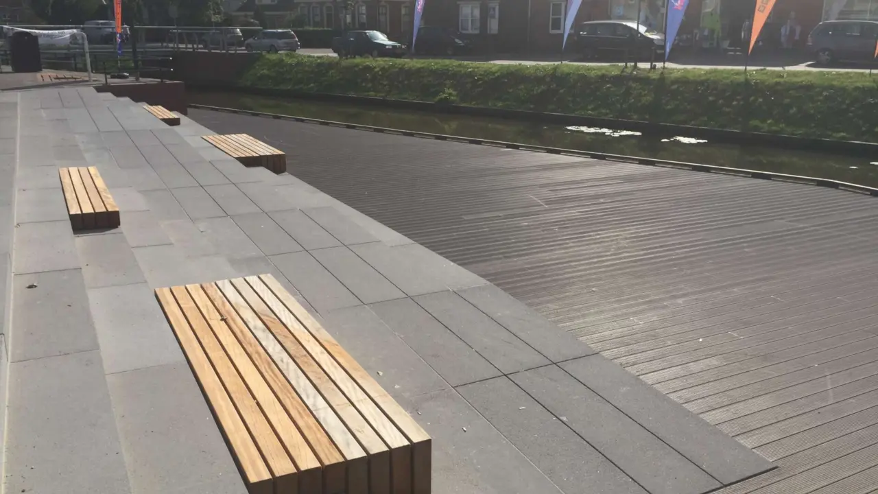 Winsum Plane II muurbanken kade plane Winkelcentrum Obergon 5