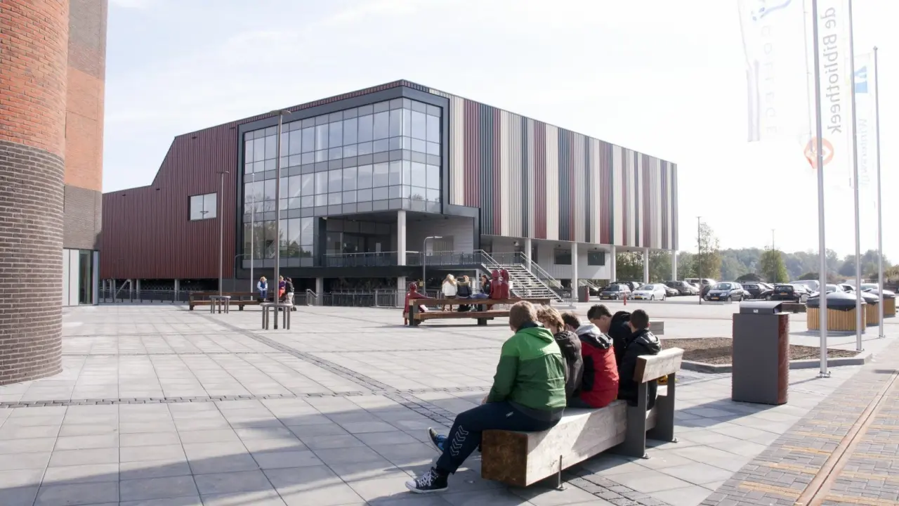 Gerrit Komrij College Winterswijk Grijsen 6