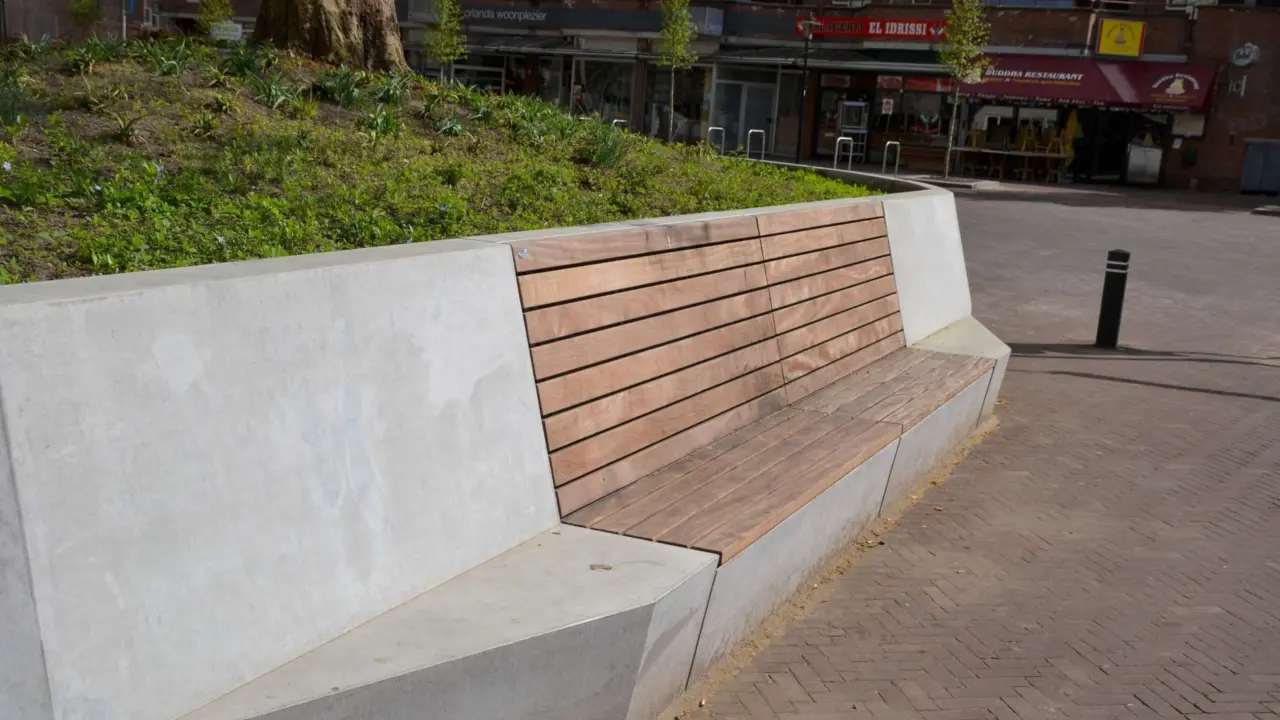 Marktplein Zeist Muurbank Constructo 102 Maatwerkbank voor Voorzieningenkast Nietje 14