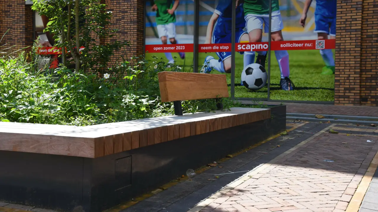 Zevenaar Raadhuisplein Maatwerk Plantenbakken met zitvlak 16
