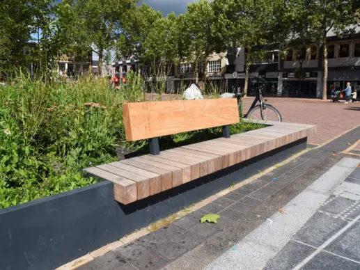 Zevenaar Raadhuisplein Maatwerk Plantenbakken met zitvlak 29