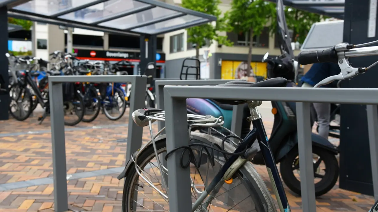 Zoetermeer Cubic II fietsbeugels Grijsen Straatmeubilair 3