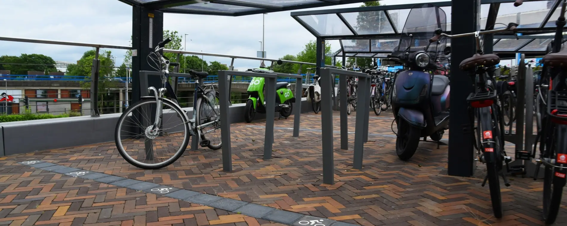 Zoetermeer Cubic II fietsbeugels Grijsen Straatmeubilair 1