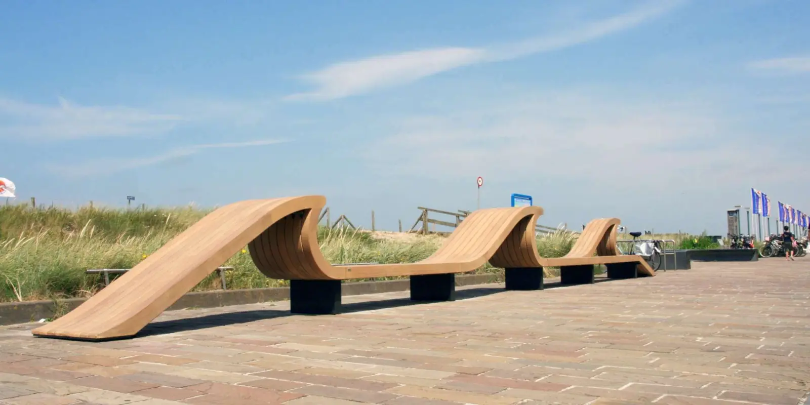 seaside resort Noordwijk outdoor benches Plane II