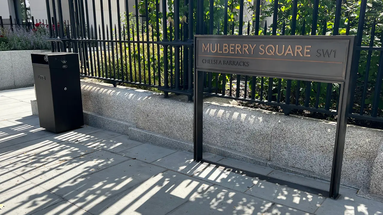 Chelsea Barracks 06