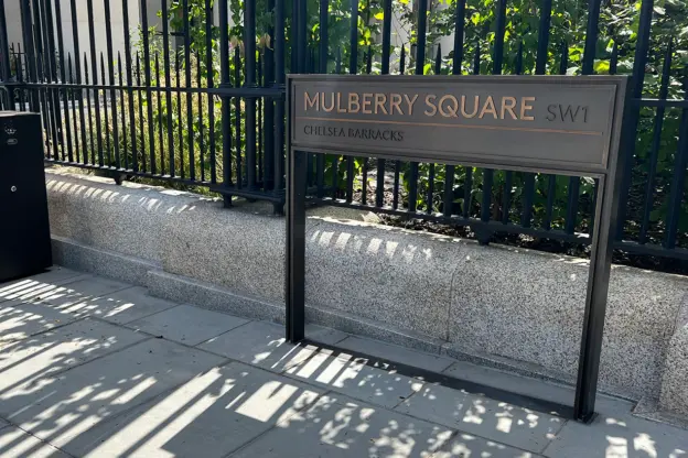 Chelsea Barracks 06